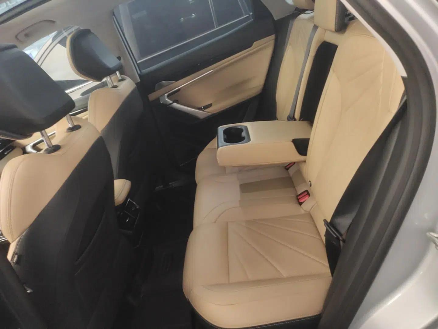 Geely Auto FX11 2023 2.0TD DCT Prestige Edition — миниатюра 19