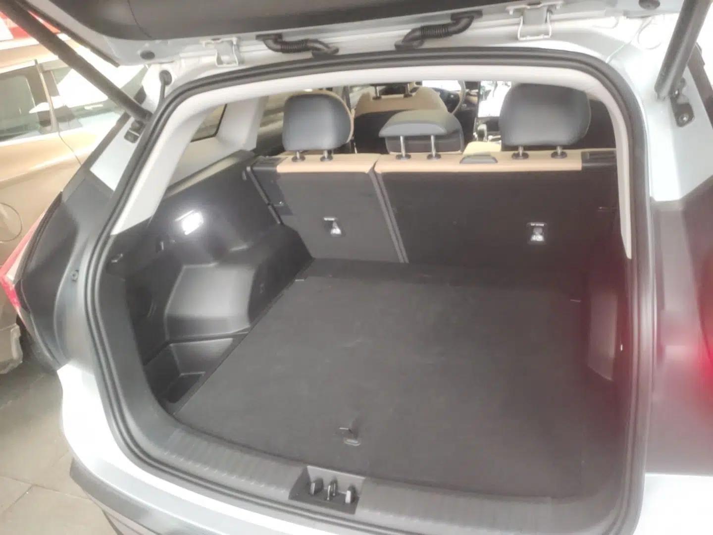 Geely Auto FX11 2023 2.0TD DCT Prestige Edition — миниатюра 21