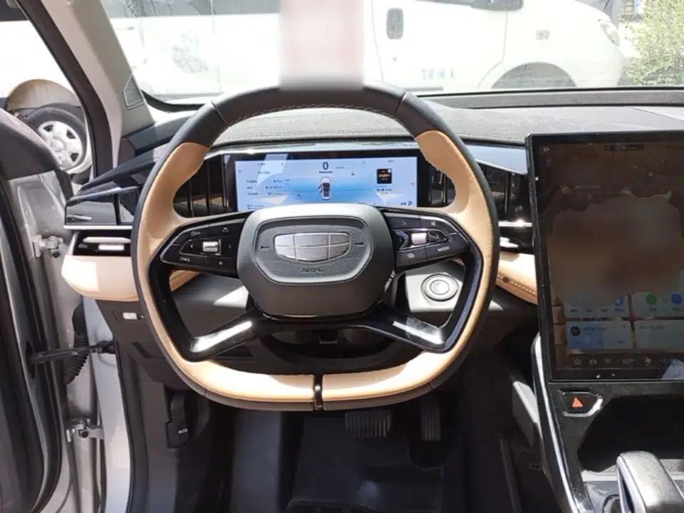 Geely Auto FX11 2023 1.5TD DCT Prestige Edition — миниатюра 14