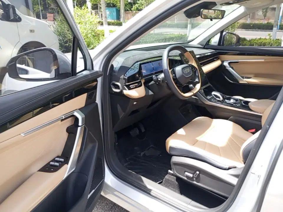 Geely Auto FX11 2023 1.5TD DCT Prestige Edition — миниатюра 19