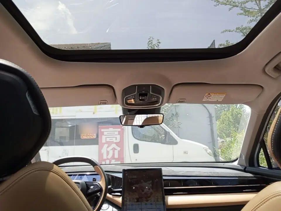 Geely Auto FX11 2023 1.5TD DCT Prestige Edition — миниатюра 21