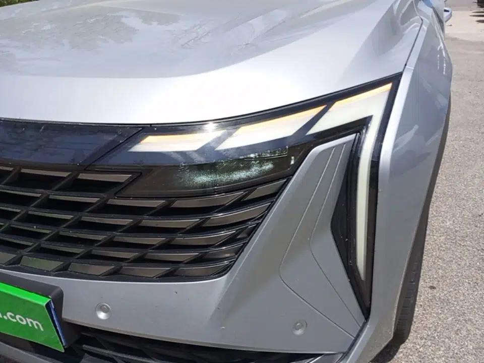 Geely Auto FX11 2023 1.5TD DCT Prestige Edition — миниатюра 9