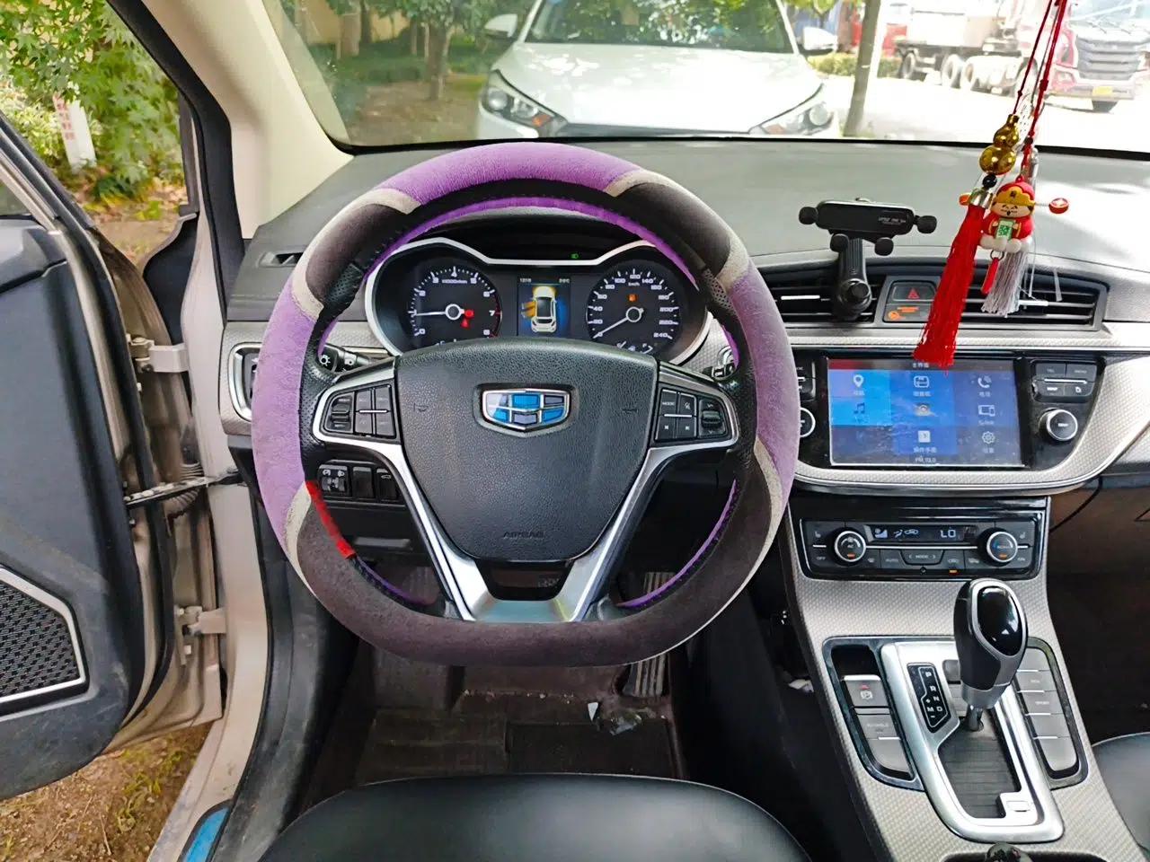Geely Auto Emgrand GS 2017 Elegant Edition 1.3T Automatic Smart Connectivity Model — миниатюра 11