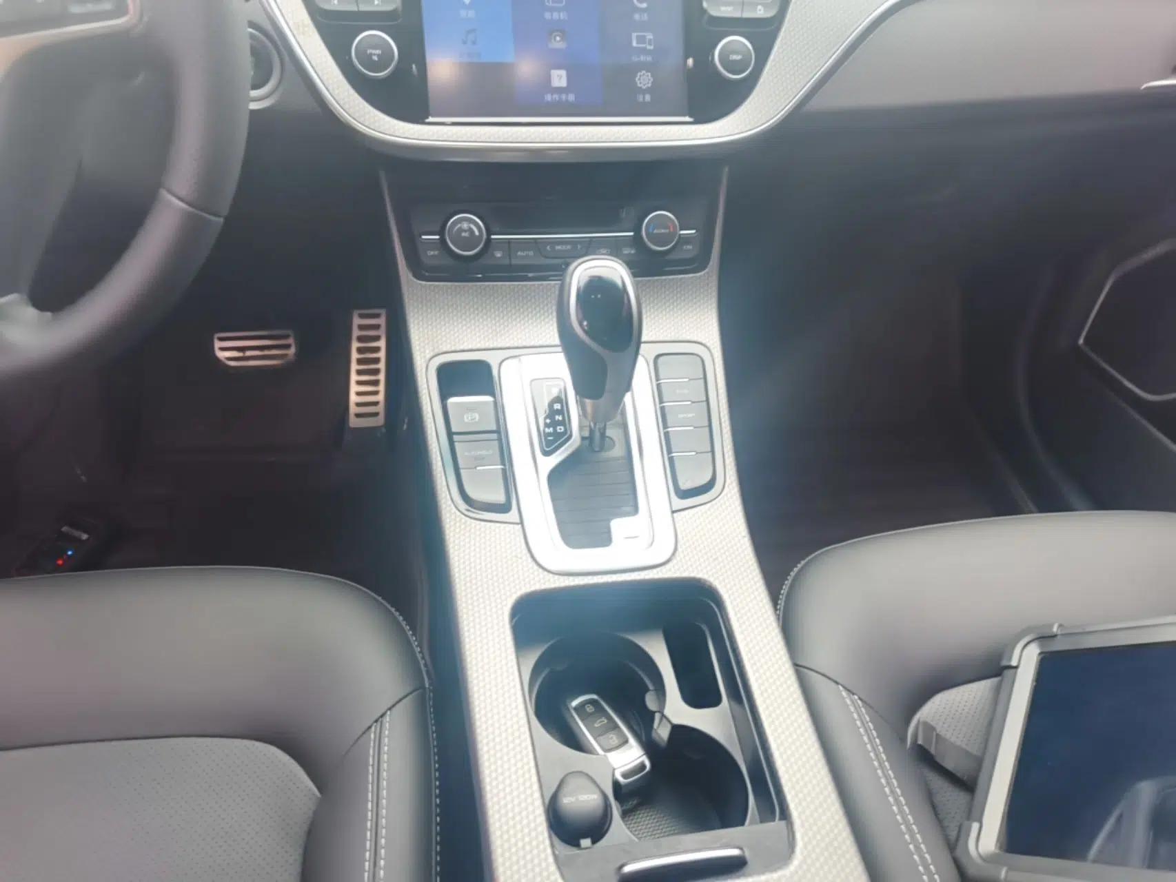 Geely Auto Emgrand GS 2016 Sport Edition 1.3T Automatic LingShang Model — миниатюра 17