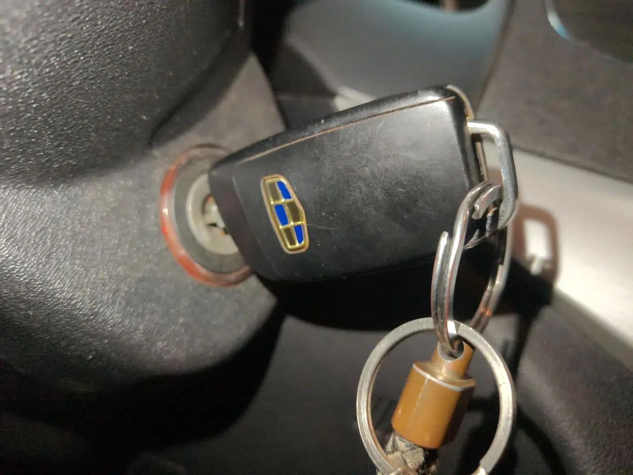 Geely Auto Vision 2017 1.5L Manual Happiness Edition — миниатюра 9