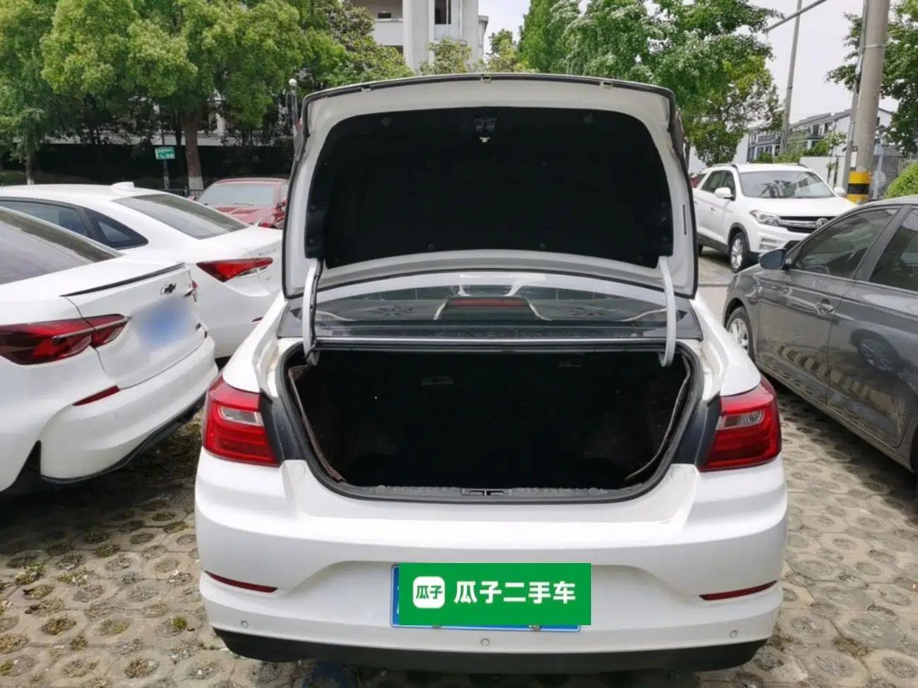 Geely Auto Vision 2020 1.5L CVT Asian Games Edition — миниатюра 22