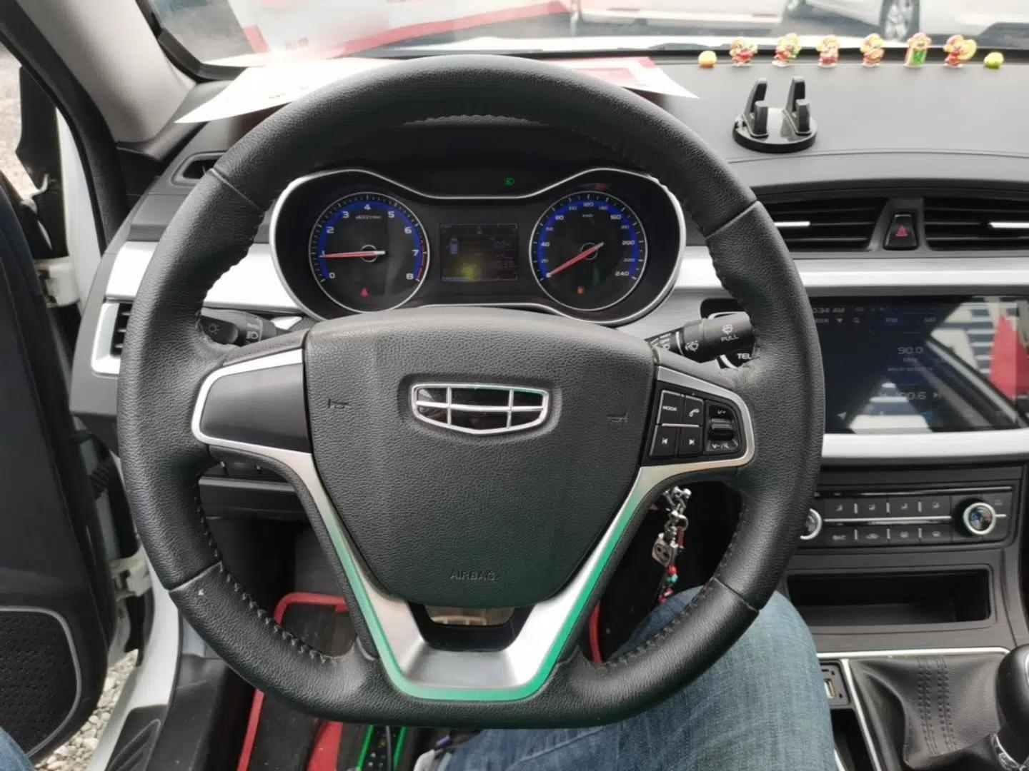 Geely Auto Vision 2020 Revised 1.5L Manual Asian Games Edition — миниатюра 14