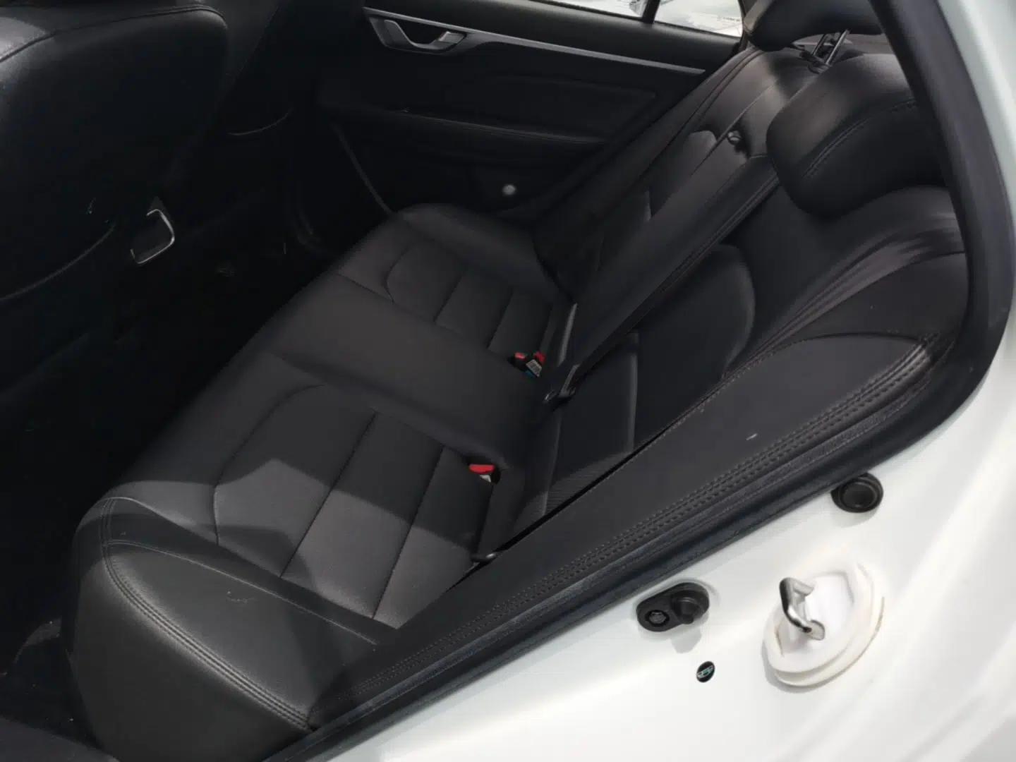 Geely Auto Vision 2020 Revised 1.5L Manual Asian Games Edition — миниатюра 20