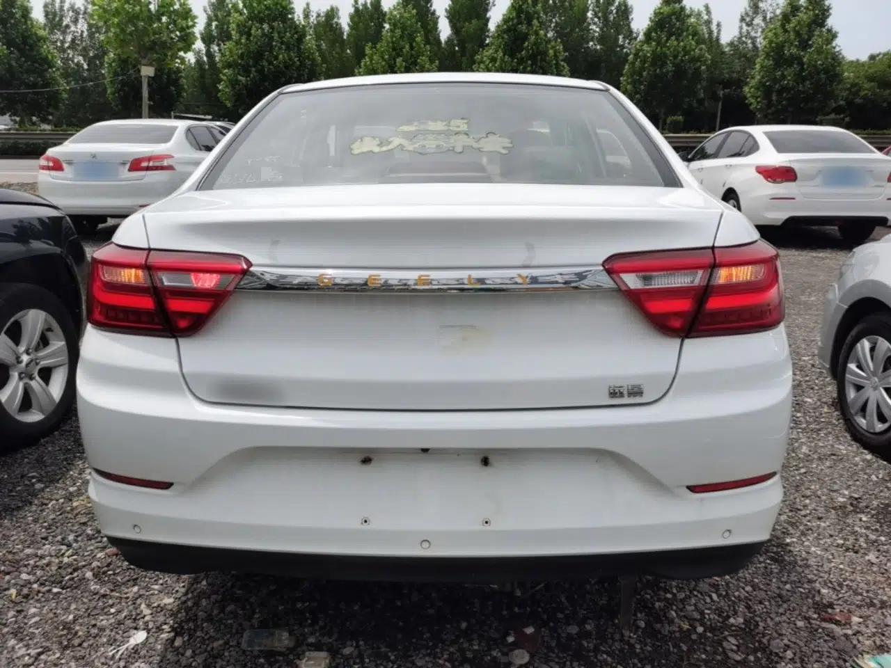 Geely Auto Vision 2020 Revised 1.5L Manual Asian Games Edition — миниатюра 5