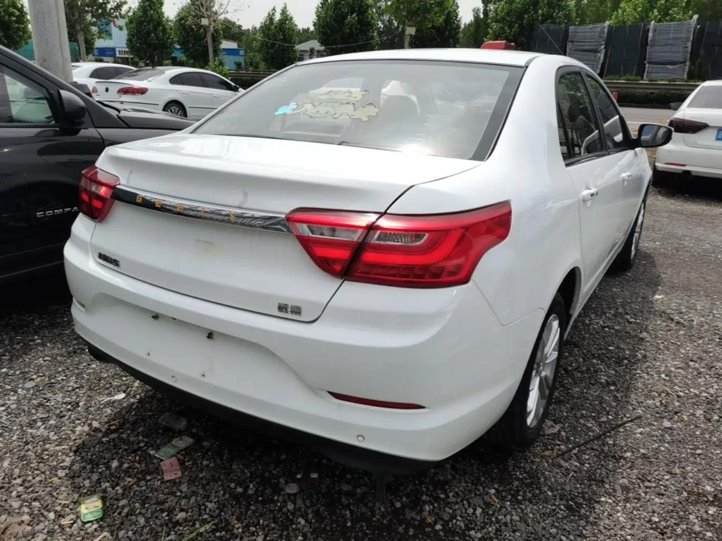 Geely Auto Vision 2020 Revised 1.5L Manual Asian Games Edition — миниатюра 6
