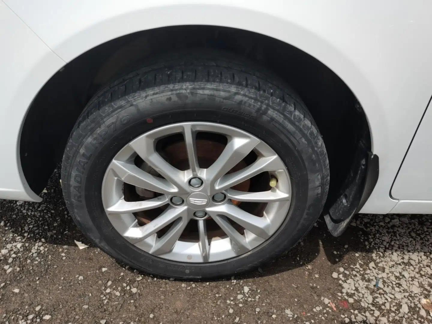 Geely Auto Vision 2020 Revised 1.5L Manual Asian Games Edition — миниатюра 8