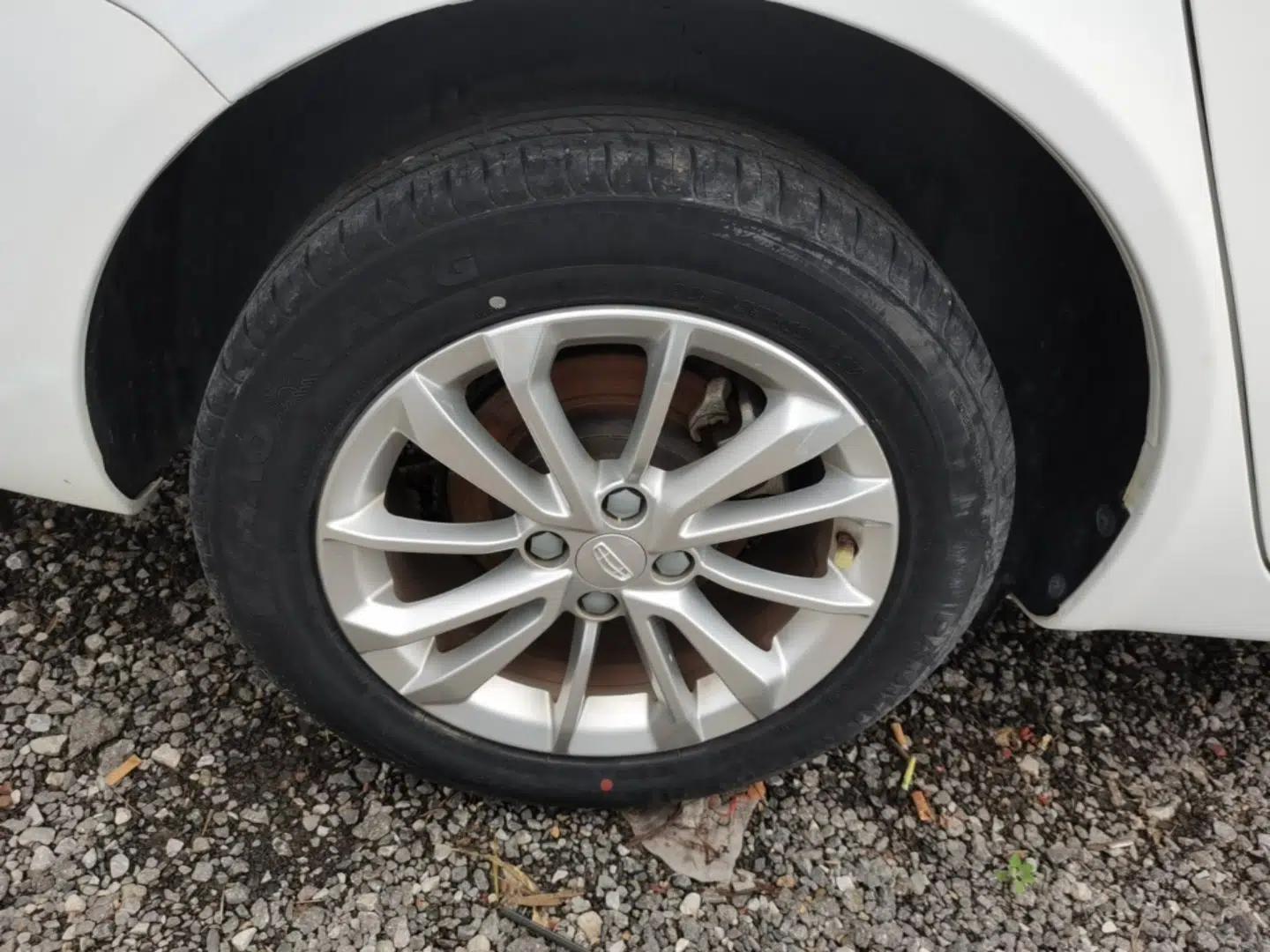 Geely Auto Vision 2020 Revised 1.5L Manual Asian Games Edition — миниатюра 10