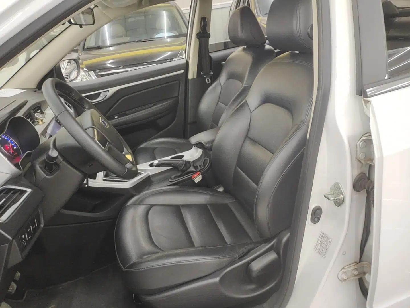 Geely Auto Vision 2018 1.5L Manual Happiness Edition — миниатюра 18