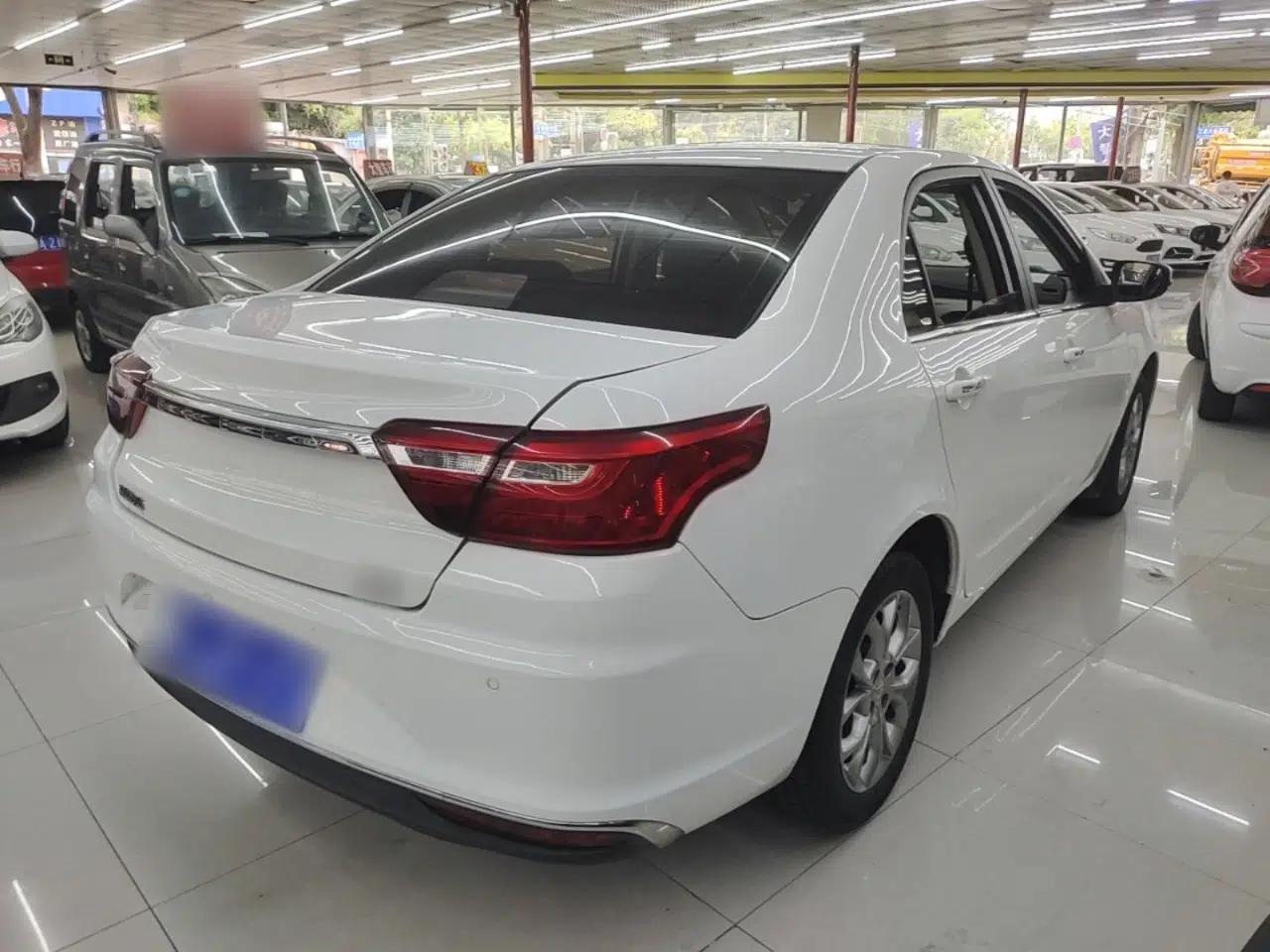 Geely Auto Vision 2018 1.5L Manual Happiness Edition — миниатюра 6