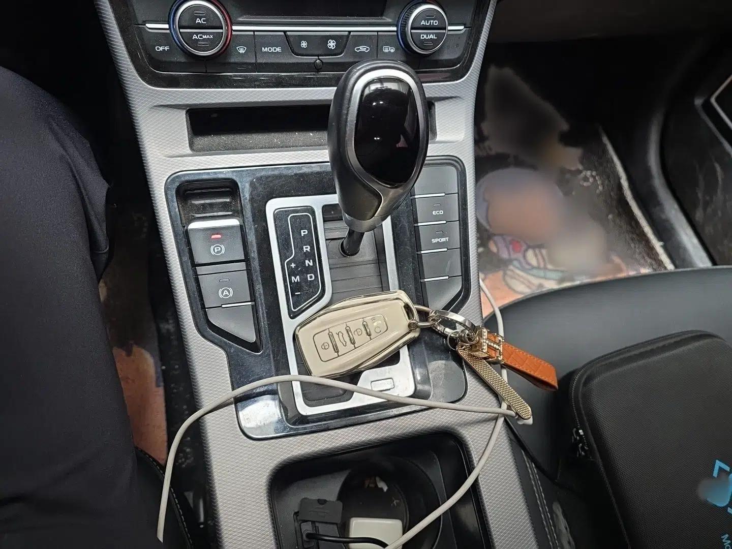 Geely Auto Emgrand GL 2020 1.4T CVT Asian Games Edition — миниатюра 13