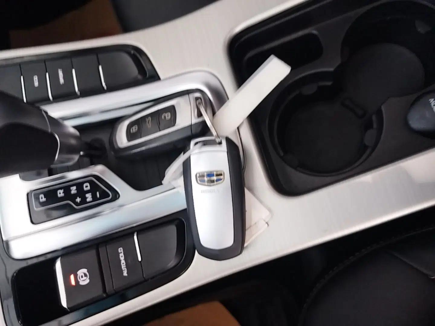 Geely Auto Emgrand GL 2017 1.3T DCT Luxury Model — миниатюра 12