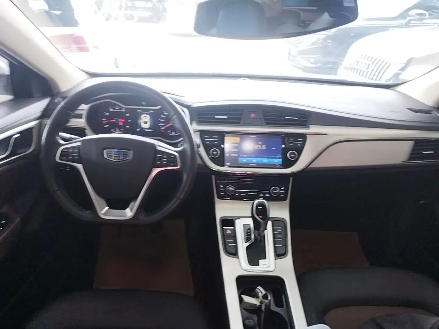 Geely Auto Emgrand GL 2017 1.3T DCT Luxury Model — миниатюра 13