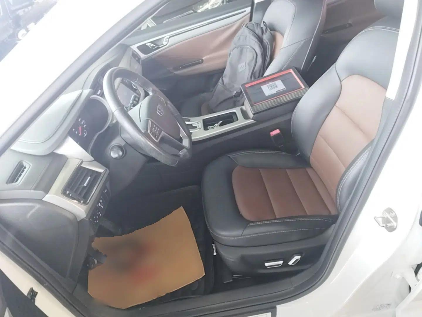Geely Auto Emgrand GL 2017 1.3T DCT Luxury Model — миниатюра 18