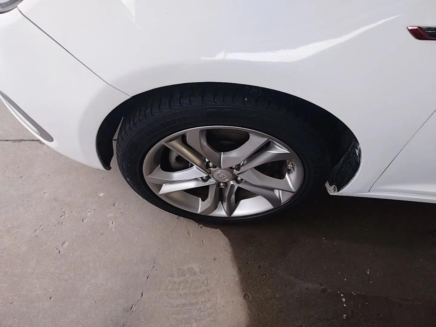 Geely Auto Emgrand GL 2017 1.3T DCT Luxury Model — миниатюра 8