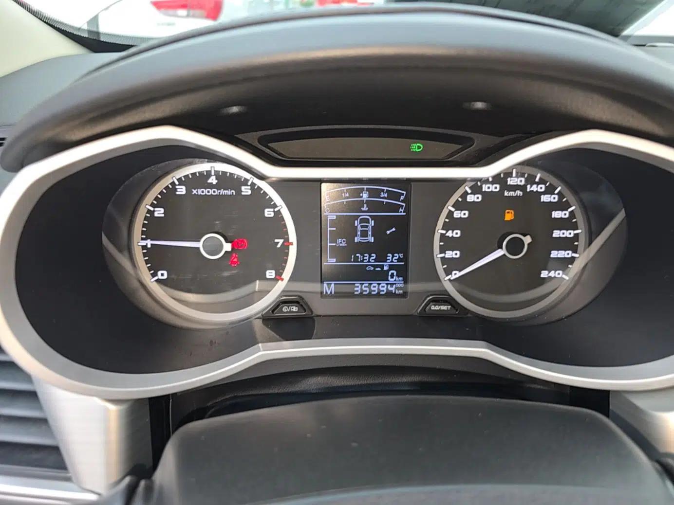 Geely Auto Emgrand GL 2017 1.8L Manual Elite Model — миниатюра 15