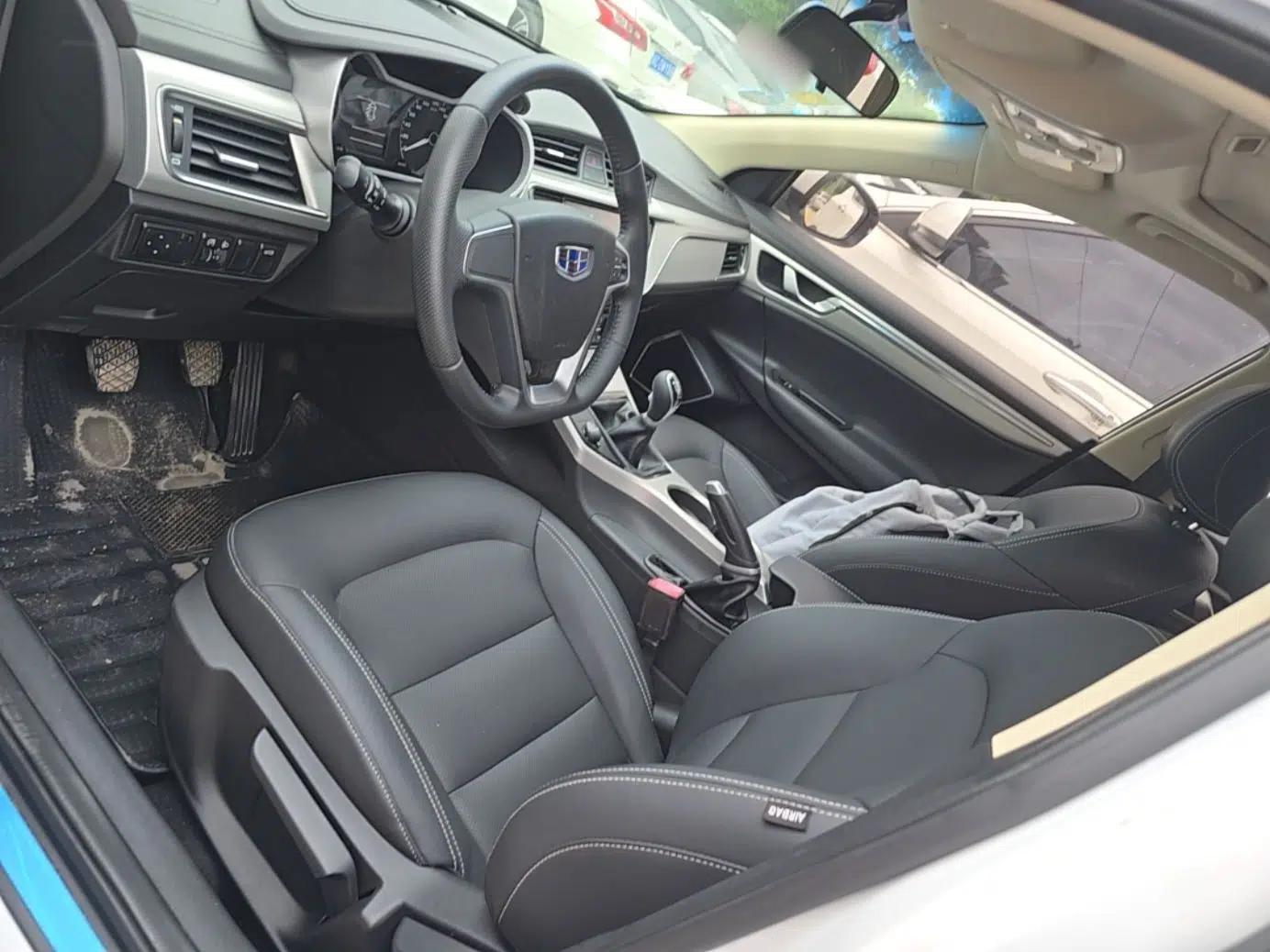 Geely Auto Emgrand GL 2017 1.8L Manual Elite Model — миниатюра 18