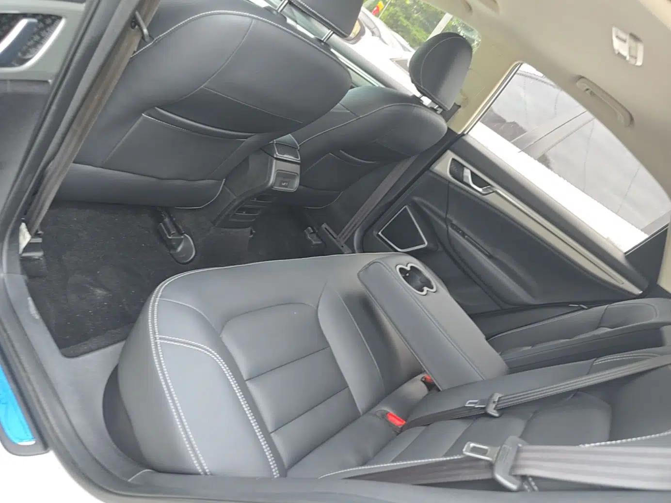 Geely Auto Emgrand GL 2017 1.8L Manual Elite Model — миниатюра 20