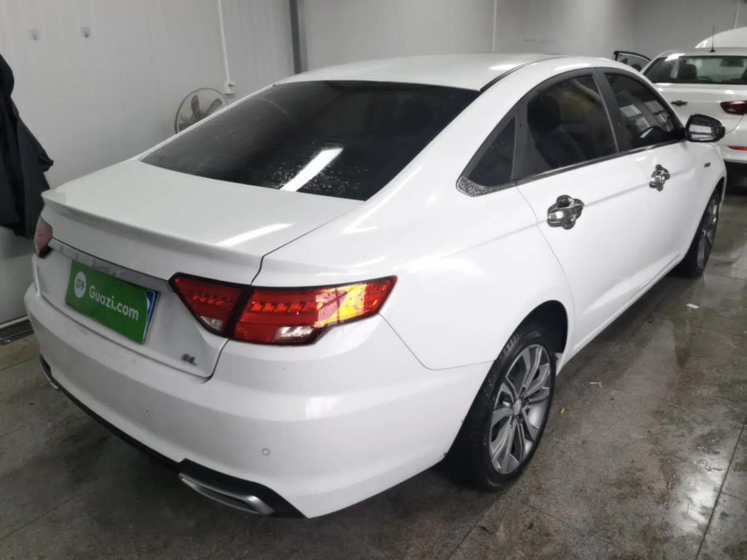 Geely Auto Emgrand GL 2018 1.4T DCT Prestige Smart Connectivity Version — миниатюра 6