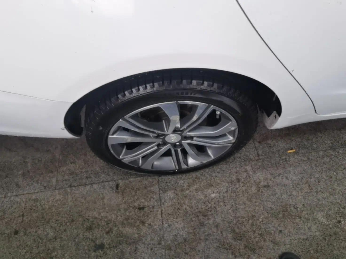 Geely Auto Emgrand GL 2018 1.4T DCT Prestige Smart Connectivity Version — миниатюра 10