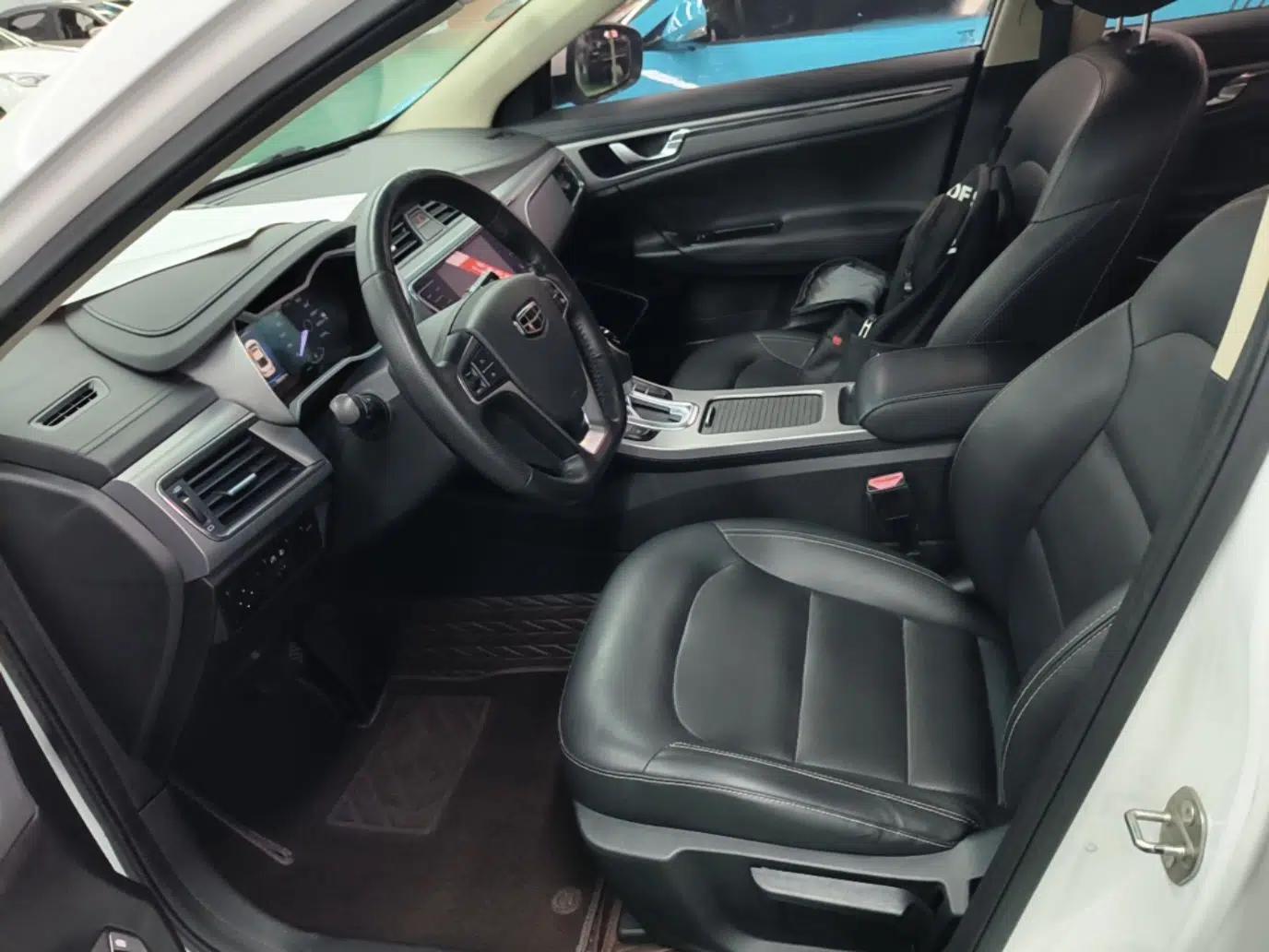Geely Auto Emgrand GL 2018 1.8L DCT Elite Smart Connectivity Version — миниатюра 18