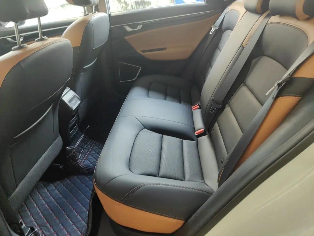 Geely Auto Emgrand GL 2020 1.4T CVT Luxury Model — миниатюра 18