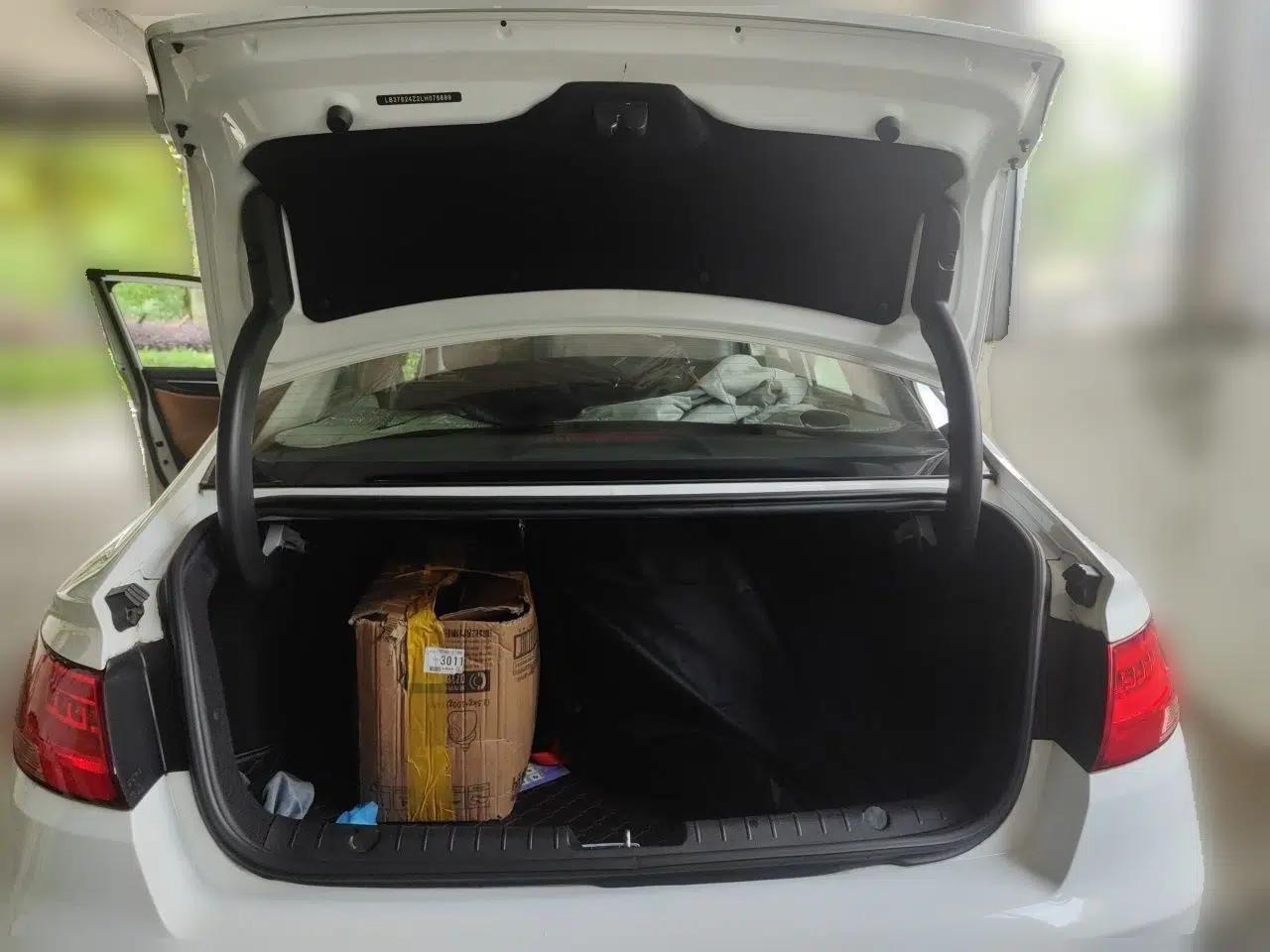 Geely Auto Emgrand GL 2020 1.4T CVT Luxury Model — миниатюра 20