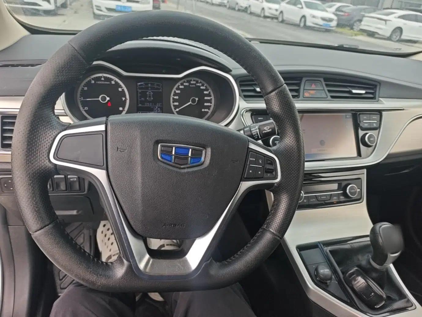 Geely Auto Emgrand GL 2017 1.8L Manual Elite Model — миниатюра 13