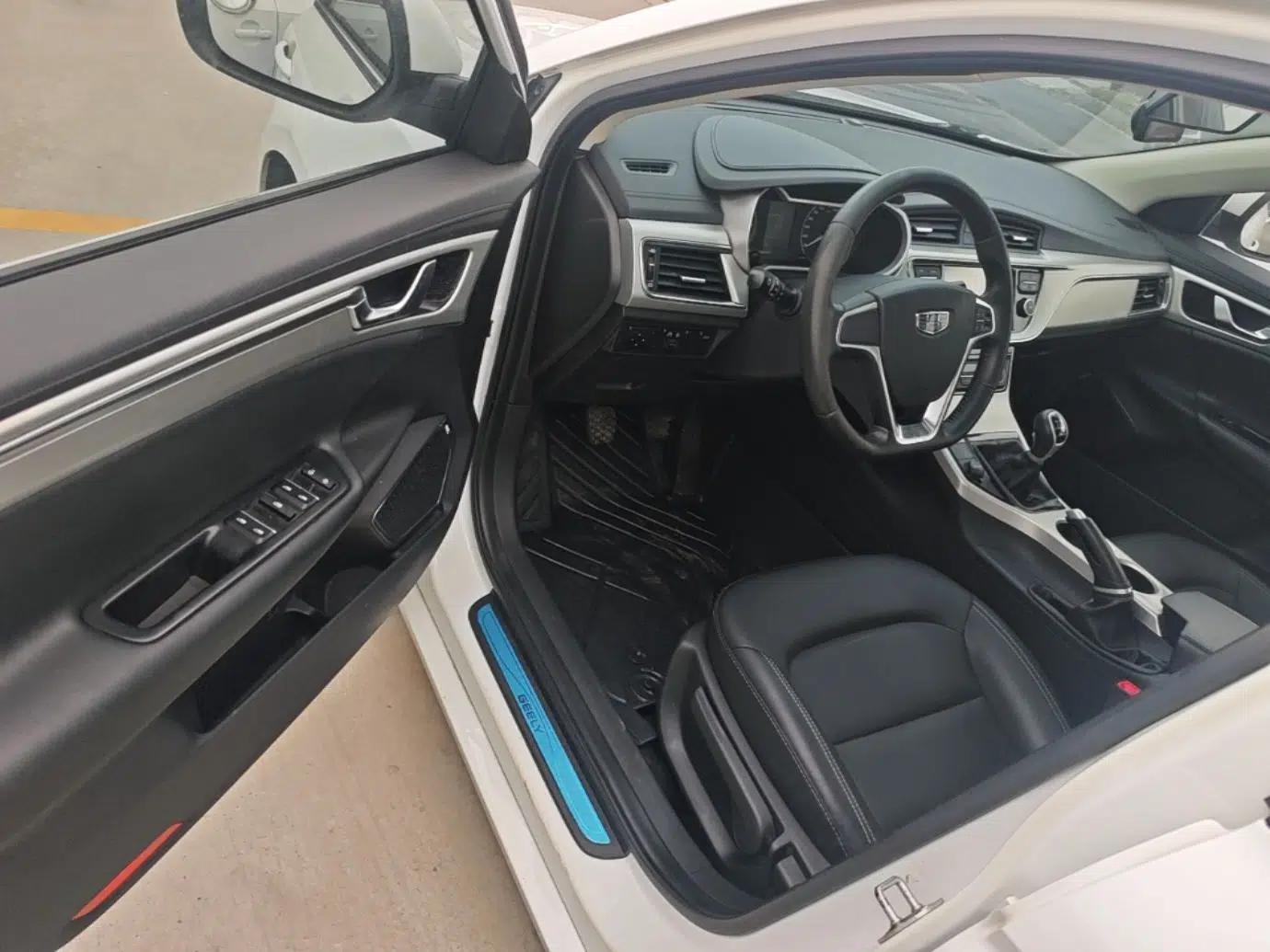 Geely Auto Emgrand GL 2017 1.8L Manual Elite Model — миниатюра 19