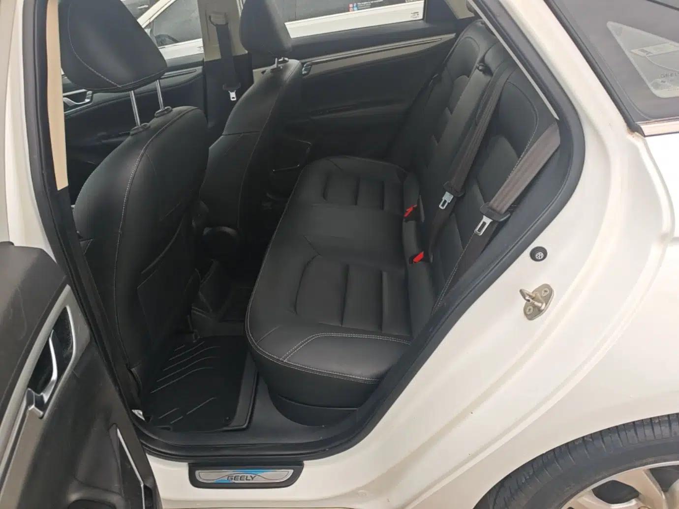 Geely Auto Emgrand GL 2017 1.8L Manual Elite Model — миниатюра 20