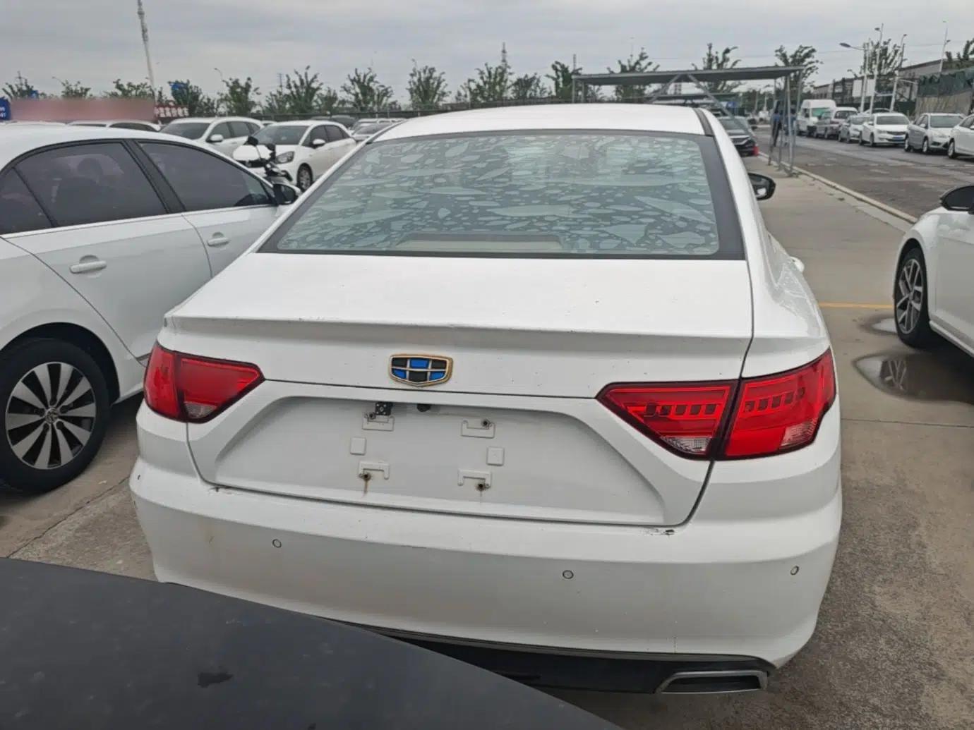 Geely Auto Emgrand GL 2017 1.8L Manual Elite Model — миниатюра 5