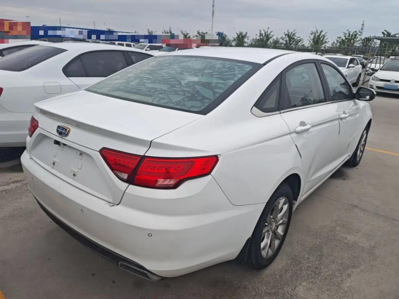 Geely Auto Emgrand GL 2017 1.8L Manual Elite Model — миниатюра 6