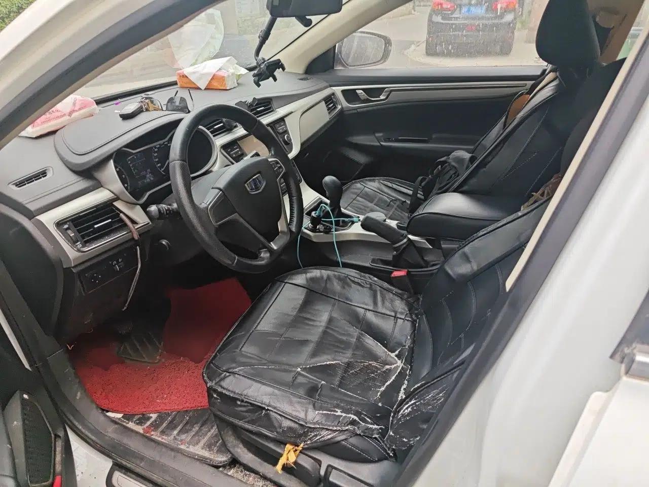 Geely Auto Emgrand GL 2017 1.8L Manual Elite Model — миниатюра 16