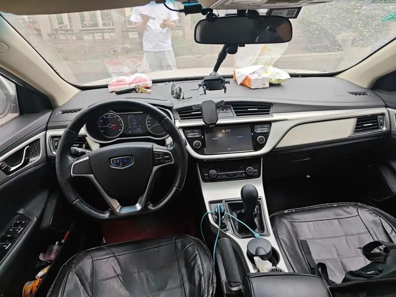 Geely Auto Emgrand GL 2017 1.8L Manual Elite Model — миниатюра 10