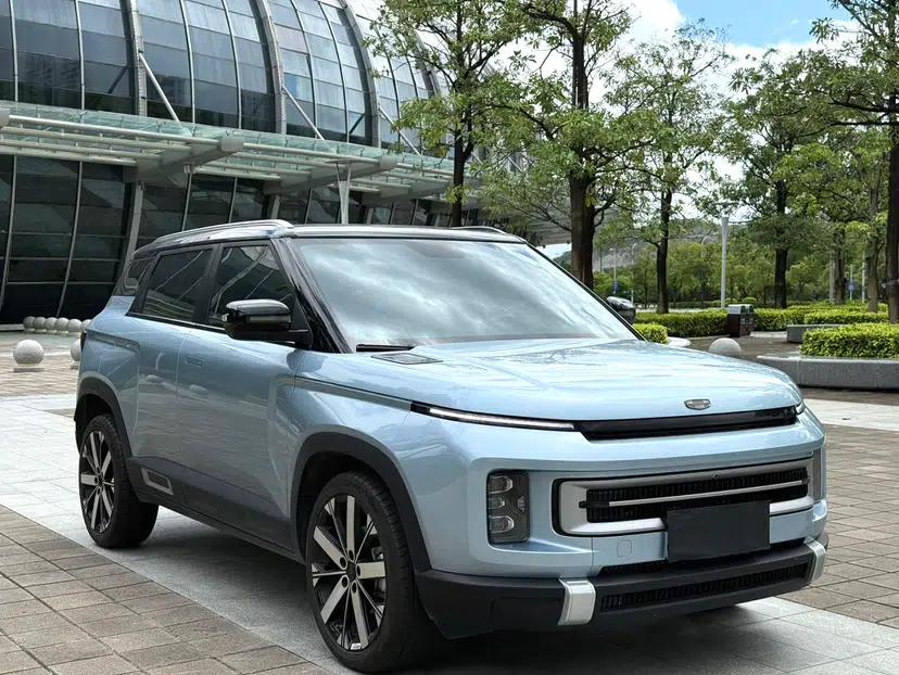 Geely Auto icon 2023 1.5TD Chocolate Smoothie Edition — миниатюра 12