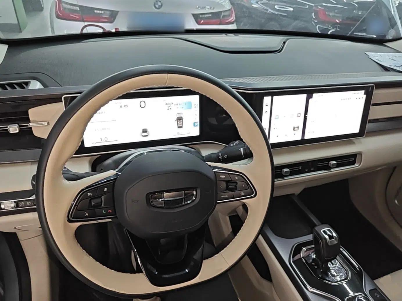 Geely Auto icon 2023 1.5TD Chocolate Smoothie Edition — миниатюра 18