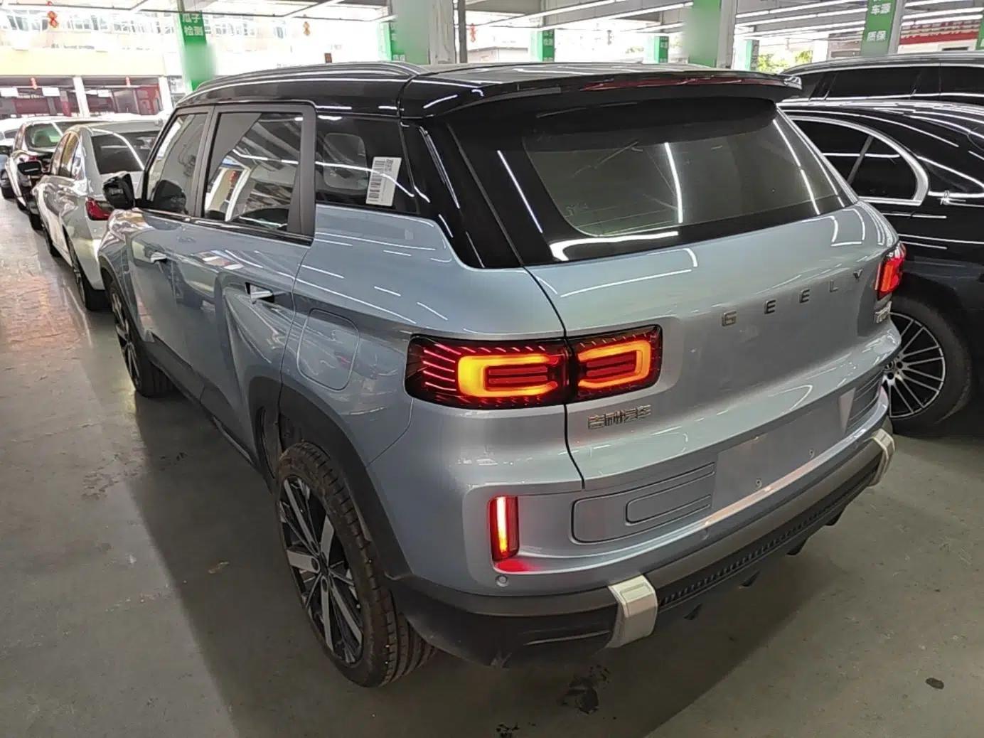 Geely Auto icon 2023 1.5TD Chocolate Smoothie Edition — миниатюра 7
