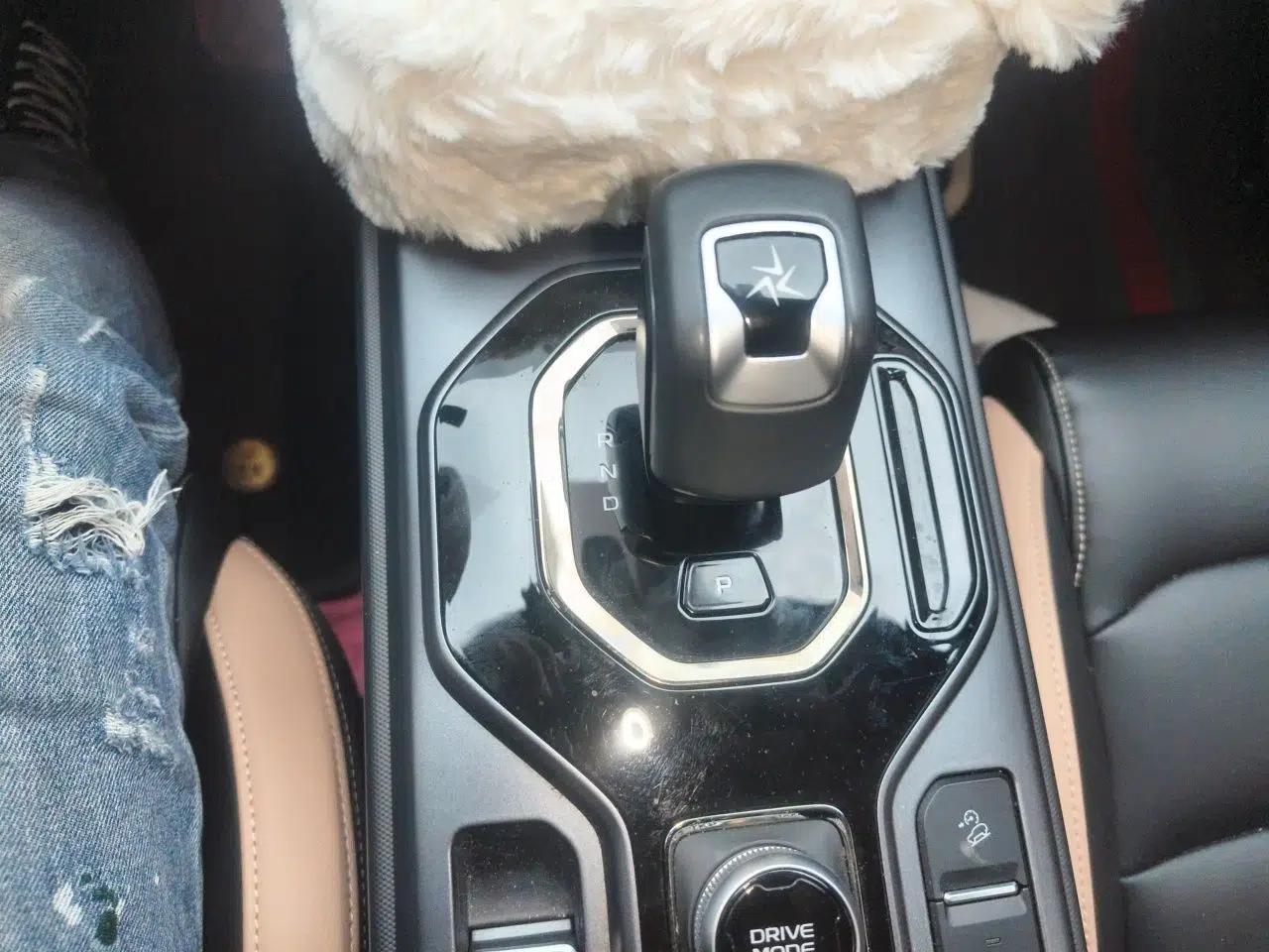 Geely Auto icon 2023 1.5TD Chocolate Smoothie Edition — миниатюра 15