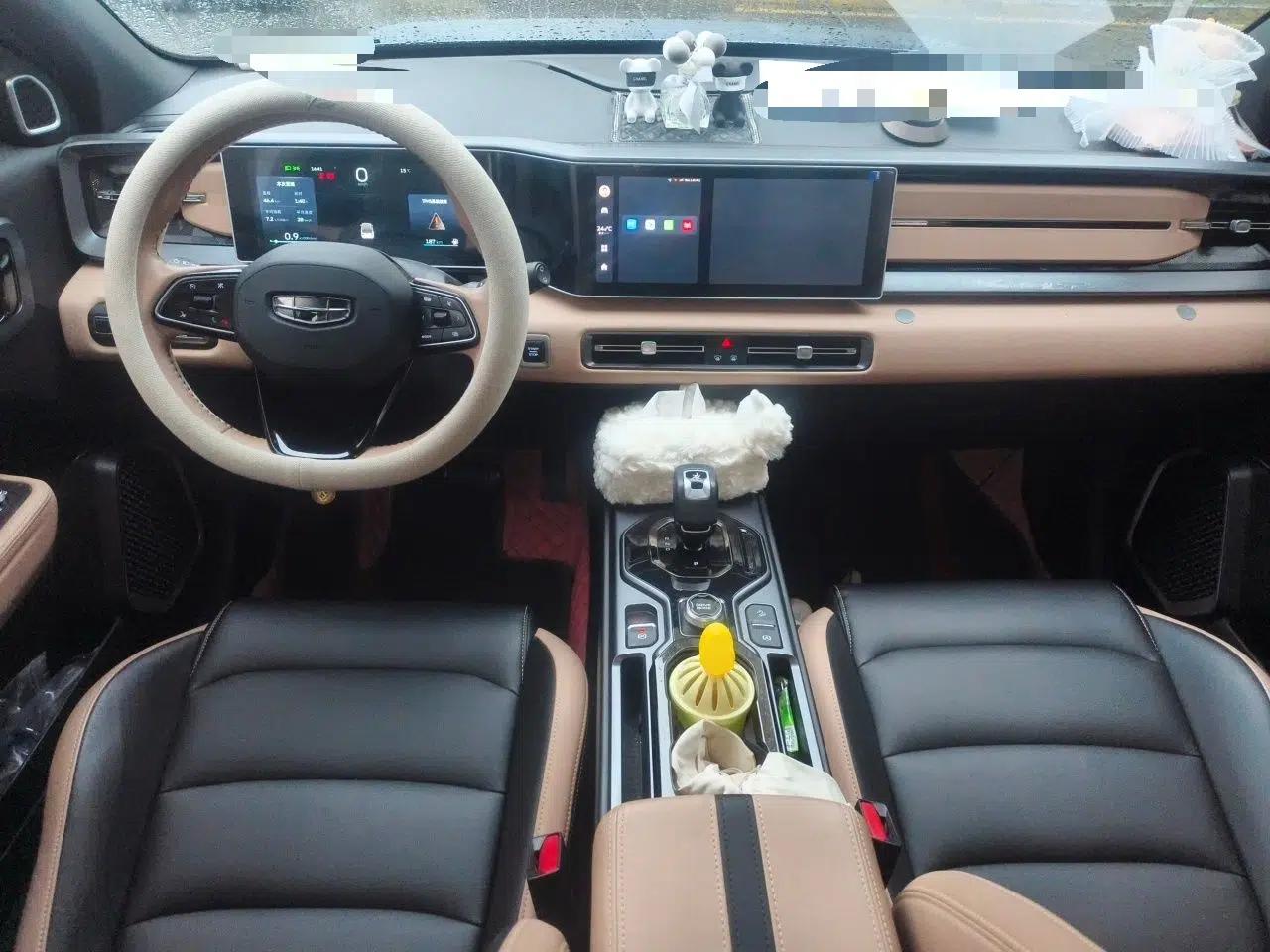 Geely Auto icon 2023 1.5TD Chocolate Smoothie Edition — миниатюра 10