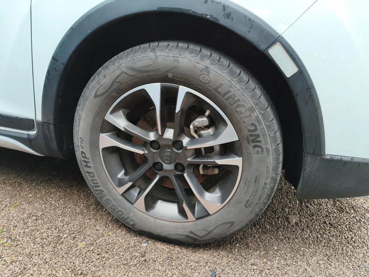 Geely Auto Vision X3 2019 Upgraded Model 1.5L CVT Prestige Version — миниатюра 5