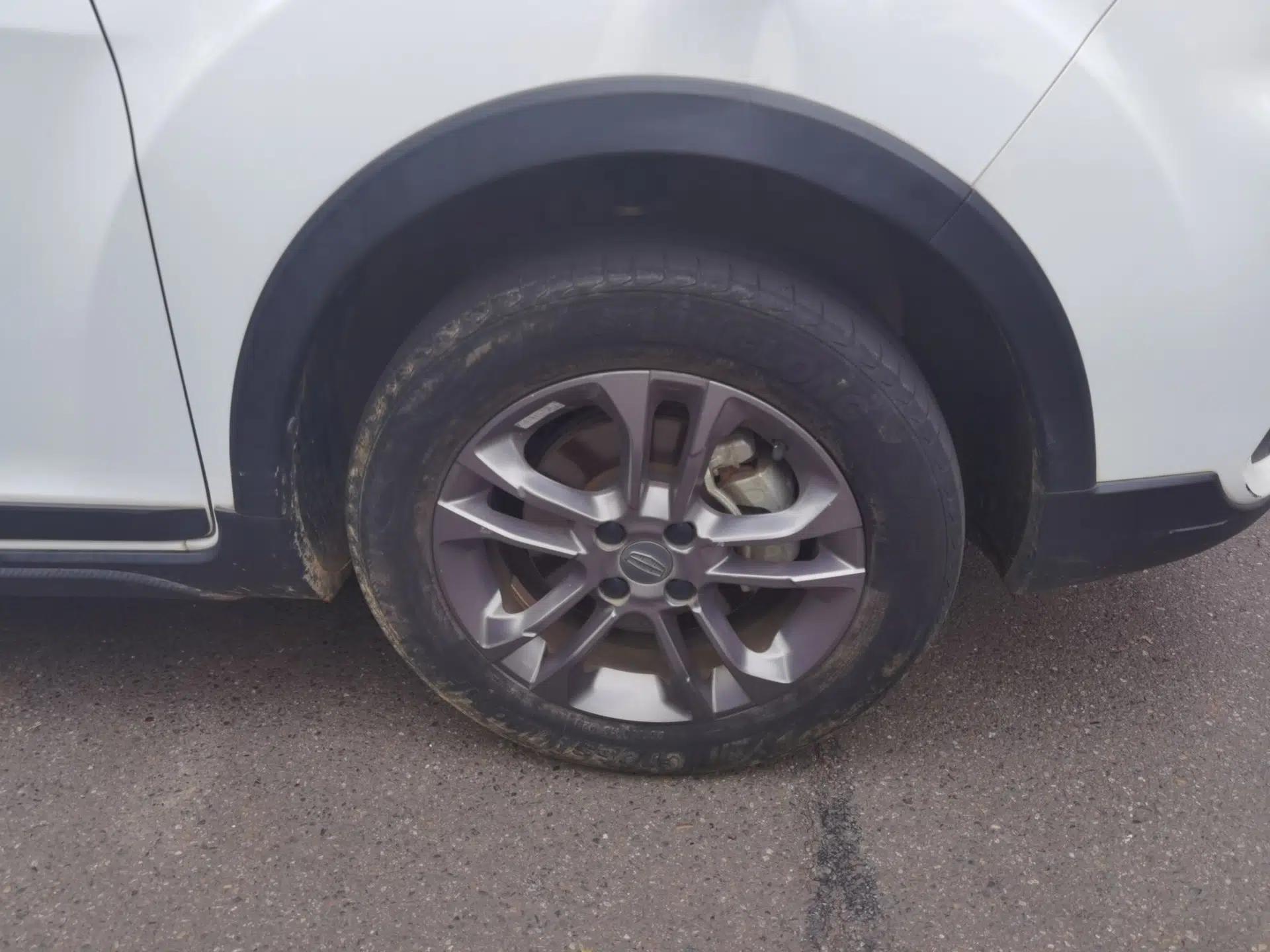 Geely Auto Vision X3 2020 1.5L Manual Elite Edition — миниатюра 8