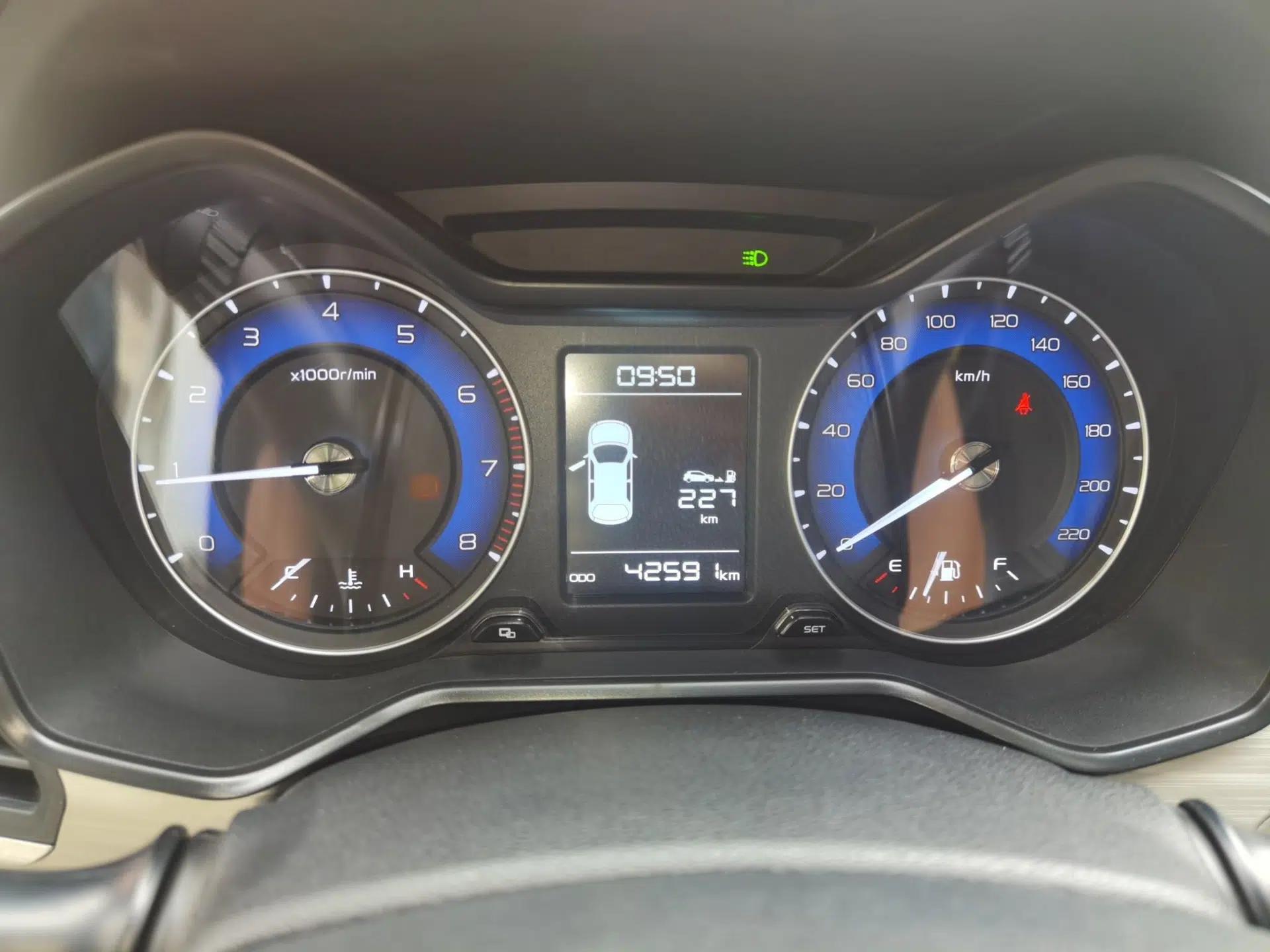 Geely Auto Vision X3 2020 1.5L Manual Elite Edition — миниатюра 10