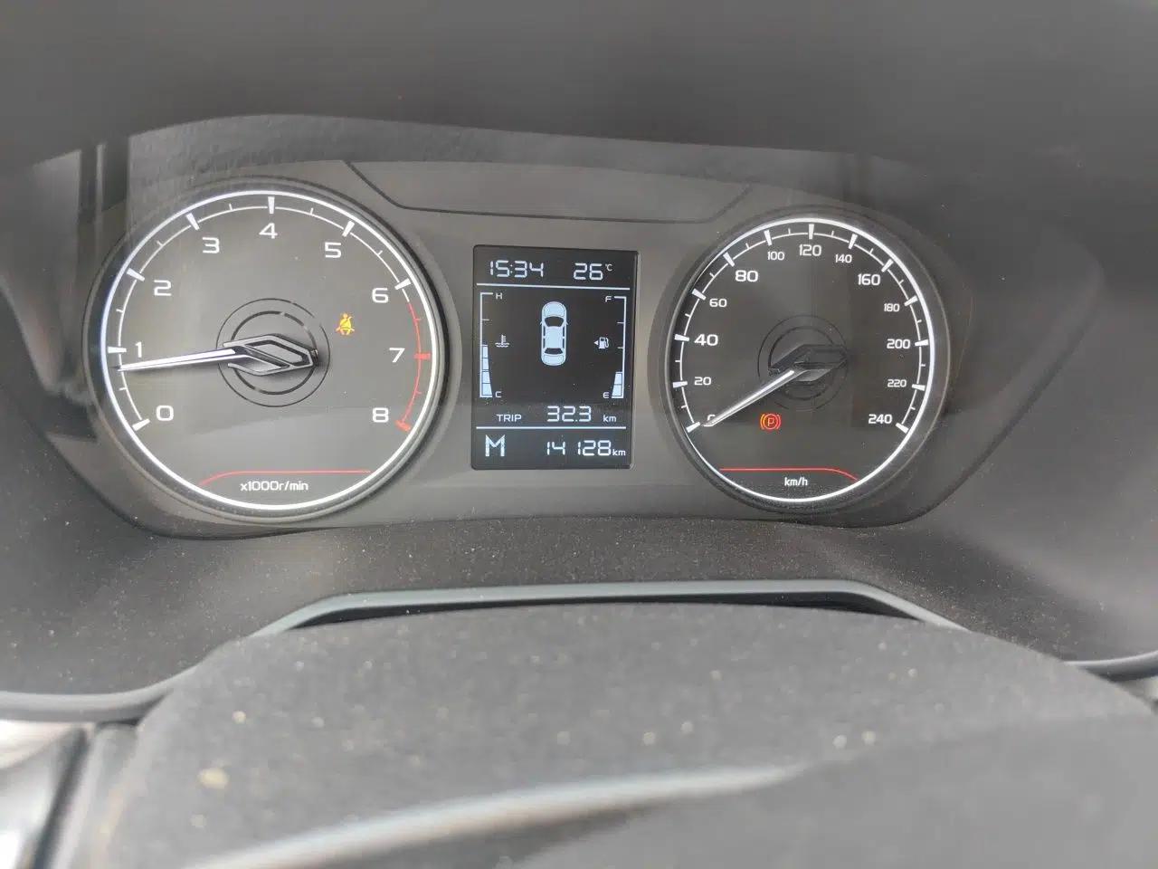 Geely Auto Vision X6 2021 PRO 1.4T Manual Luxury Model — миниатюра 13