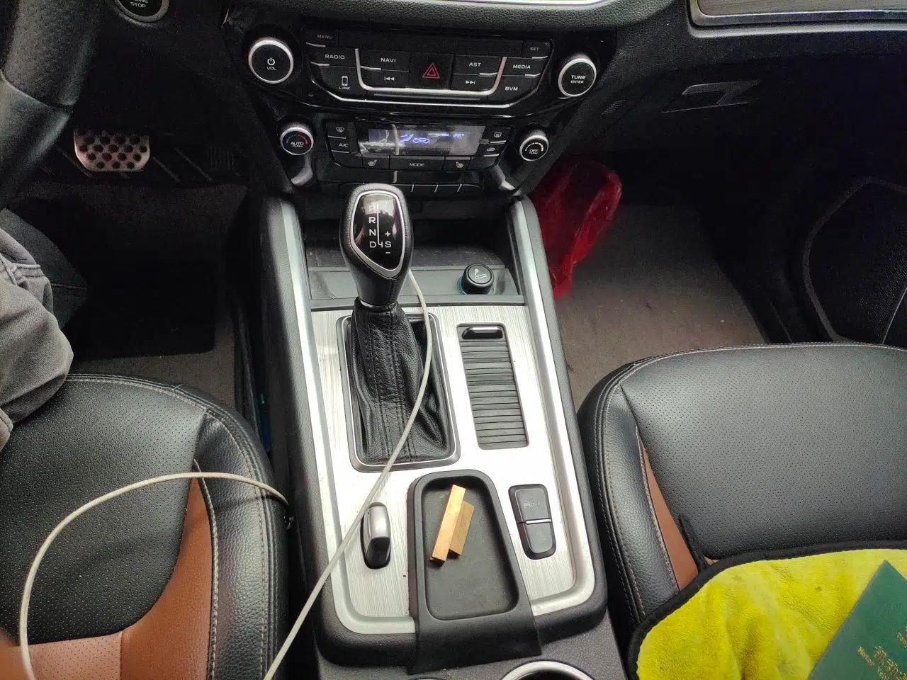 Geely Auto Vision X6 2016 1.3T CVT Flagship Model — миниатюра 15