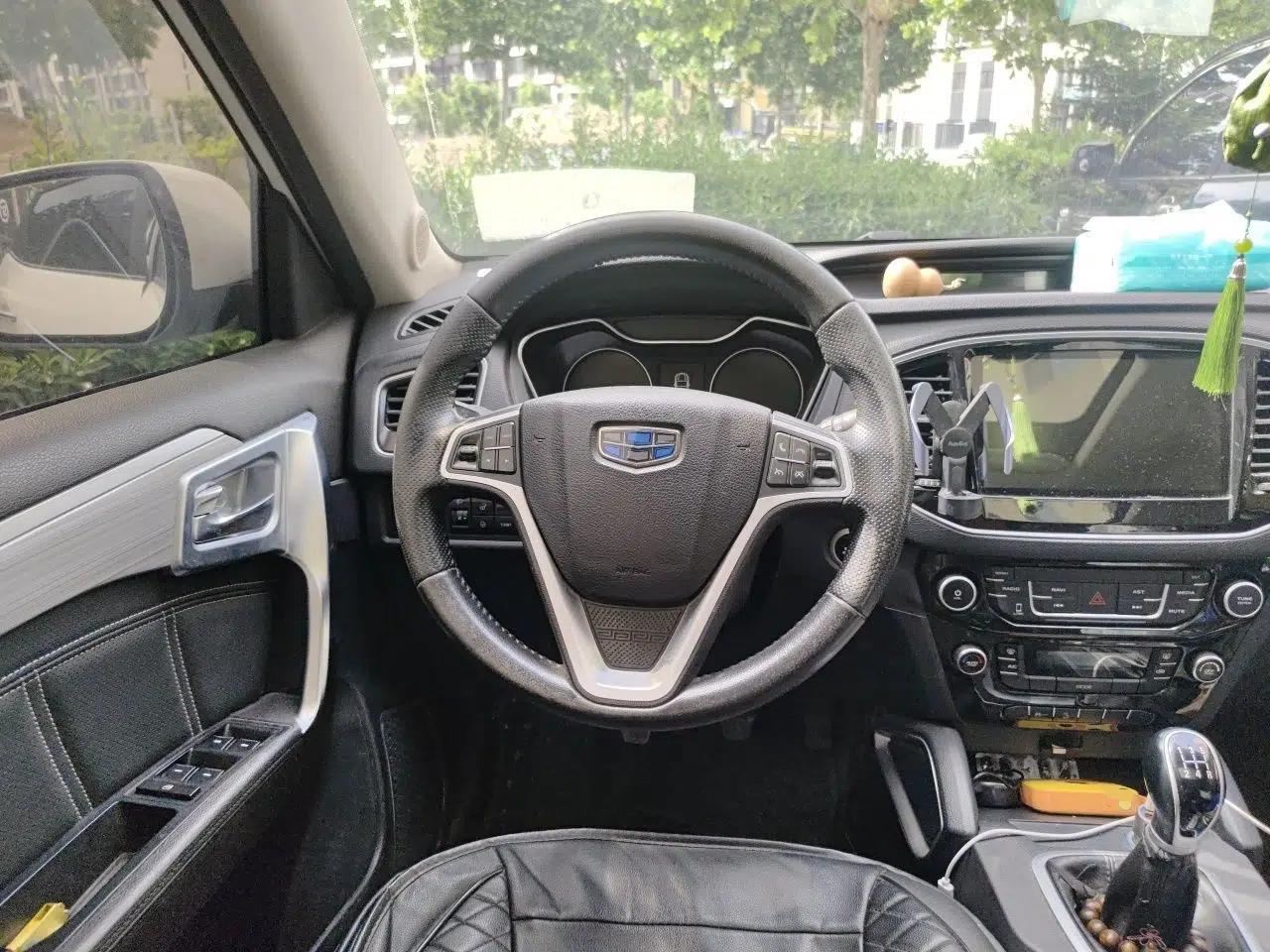 Geely Auto Vision X6 2016 1.8L Manual Luxury Model — миниатюра 11