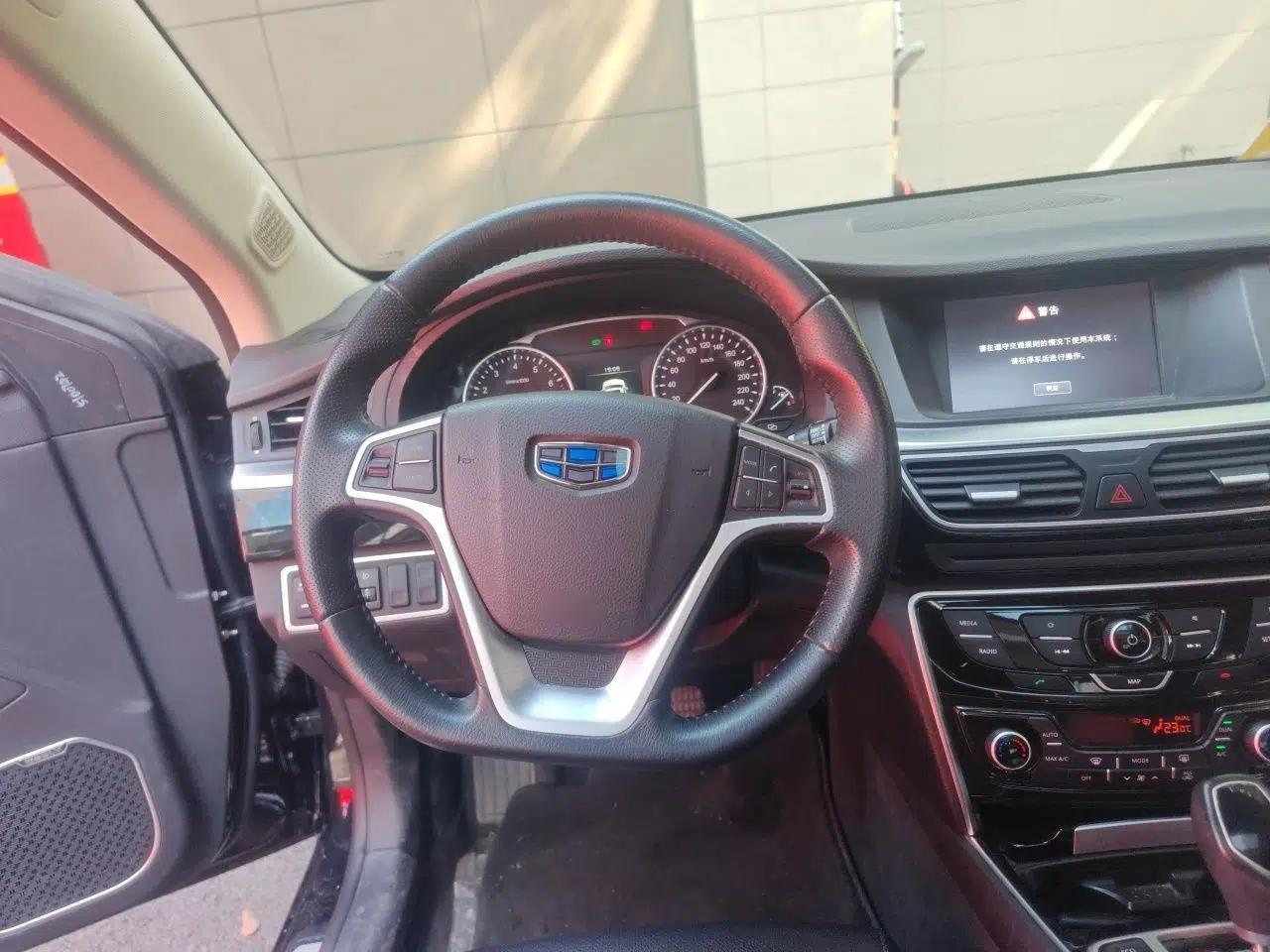 Geely Auto Emgrand GT 2016 1.8T Zunya Model — миниатюра 11